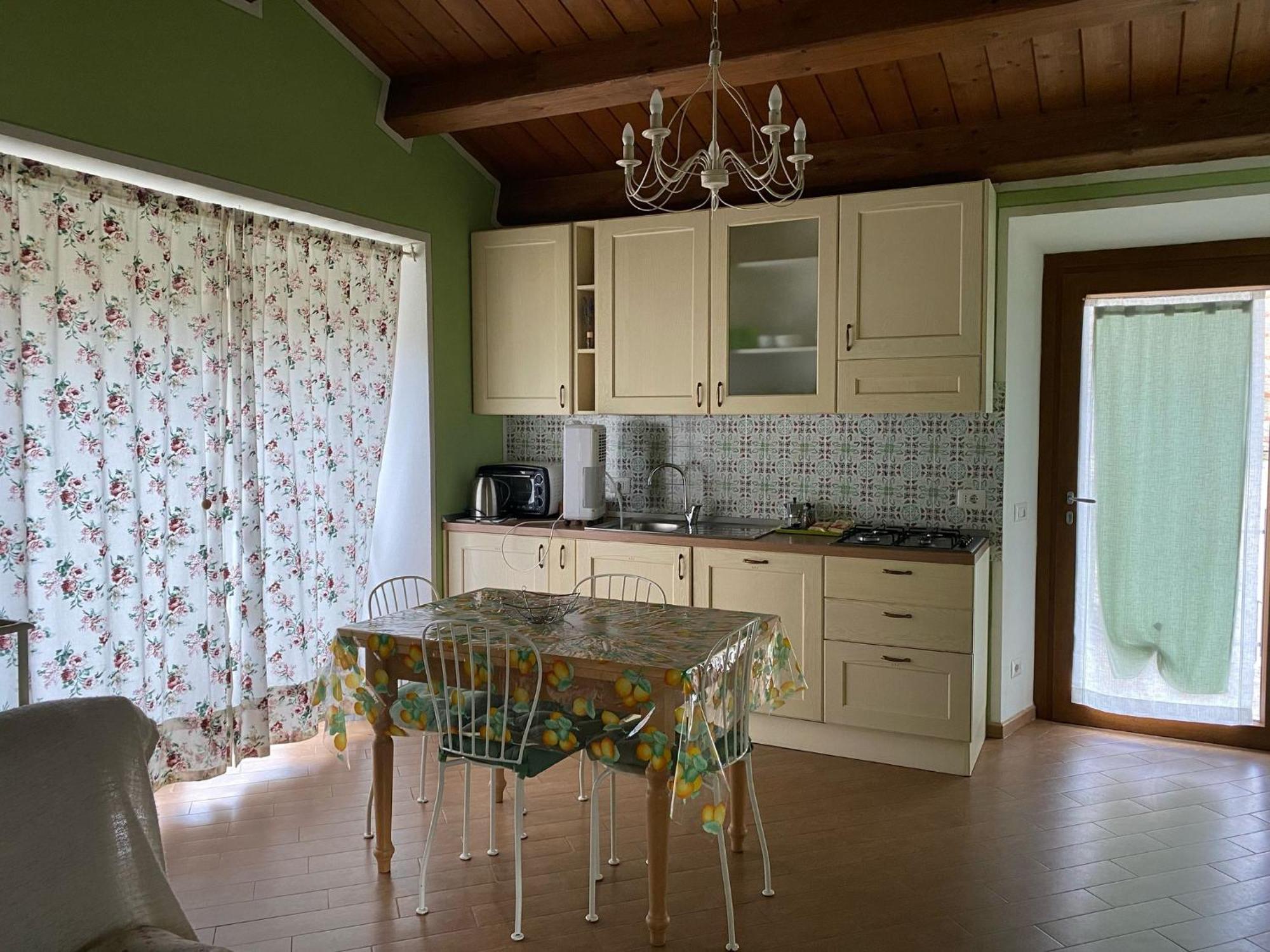 Farm stay Agriturismo Vezzano *